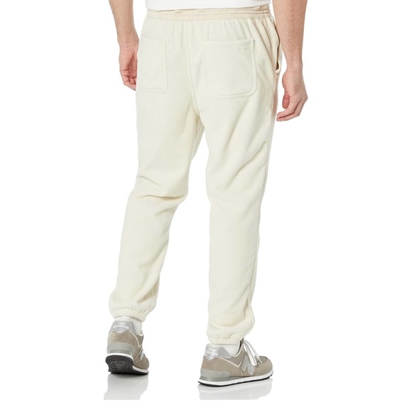 Amazon Essentials Men's Regular-Fit Polyester Microfleece Closed-Bottom Pants - Picture 2 of 2